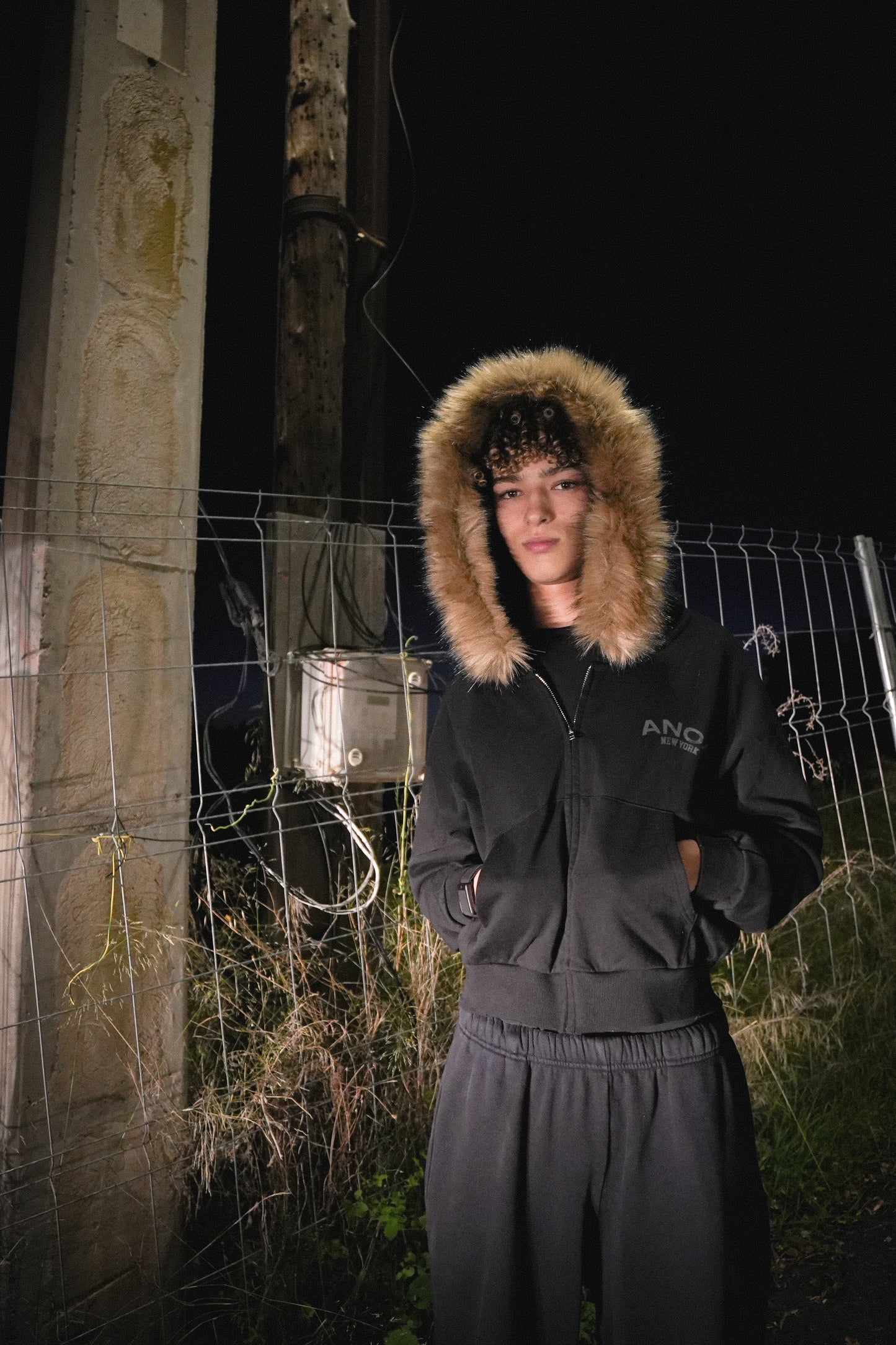 DETACHABLE FUR ZIP-UP