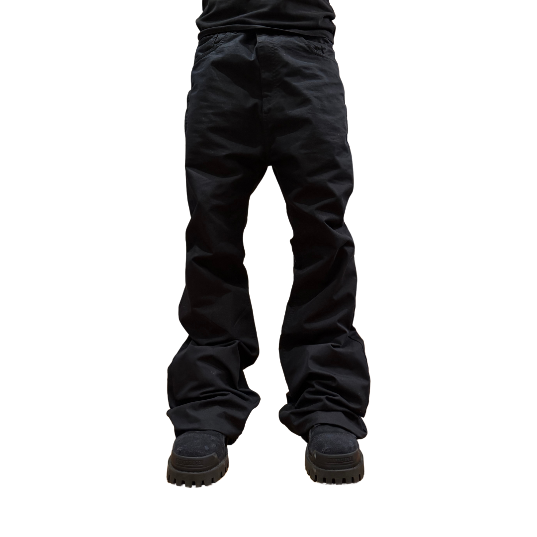 FLARED JEANS - BLACK